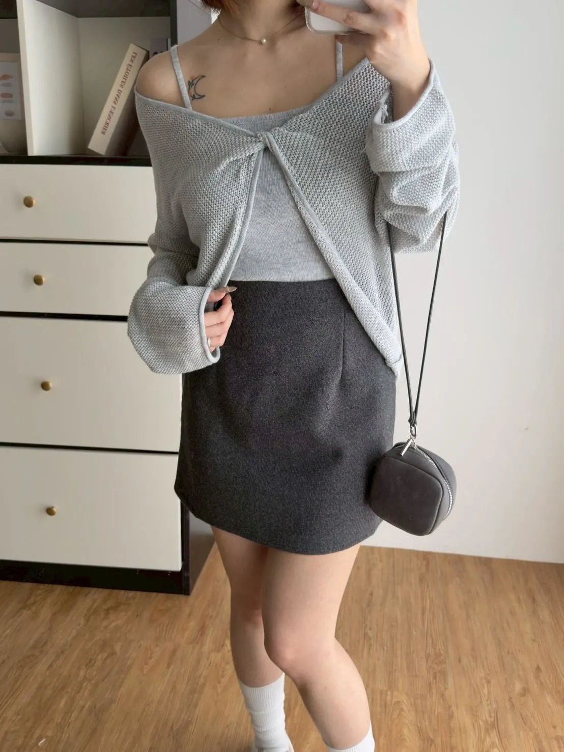 前扭結兩件式針織上衣