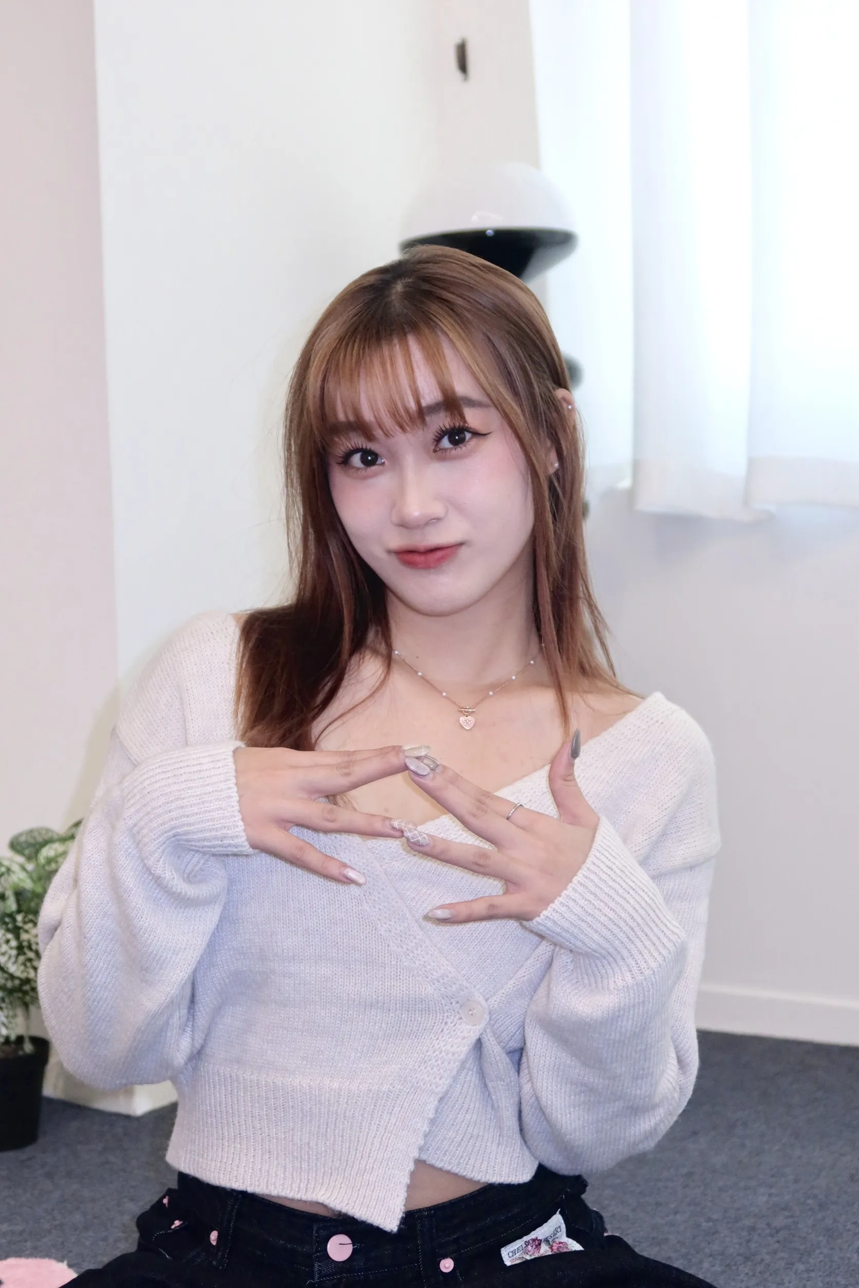 正韓羊毛端莊雙向蓬鬆開衫