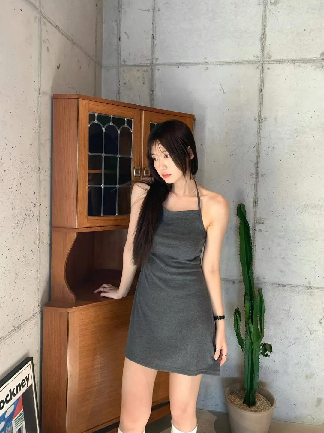 正韓-漂亮的妳繞脖長版背心洋+罩衫set