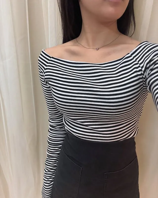 正韓條紋一字領修身上衣