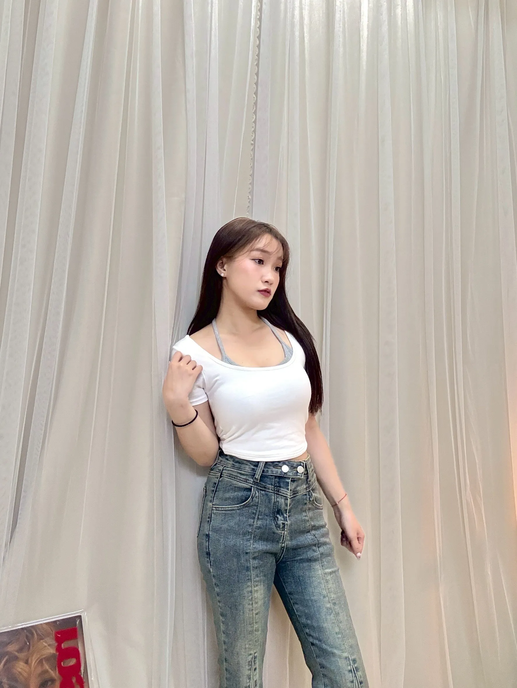 日常必備-假兩件繞脖帶杯上衣