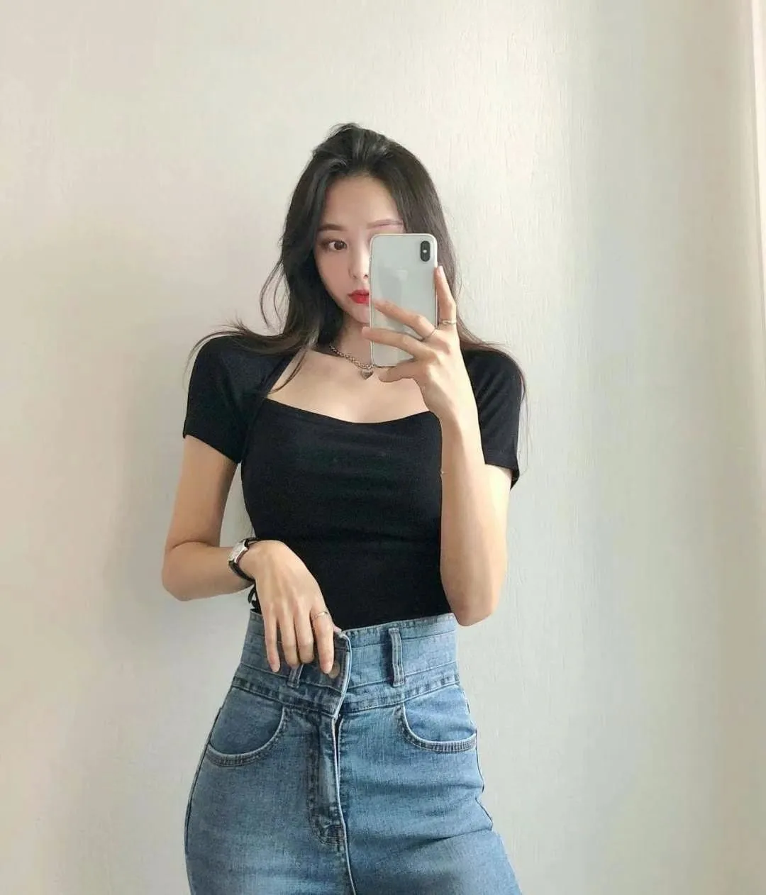 正韓方圓領露鎖骨顯瘦上衣