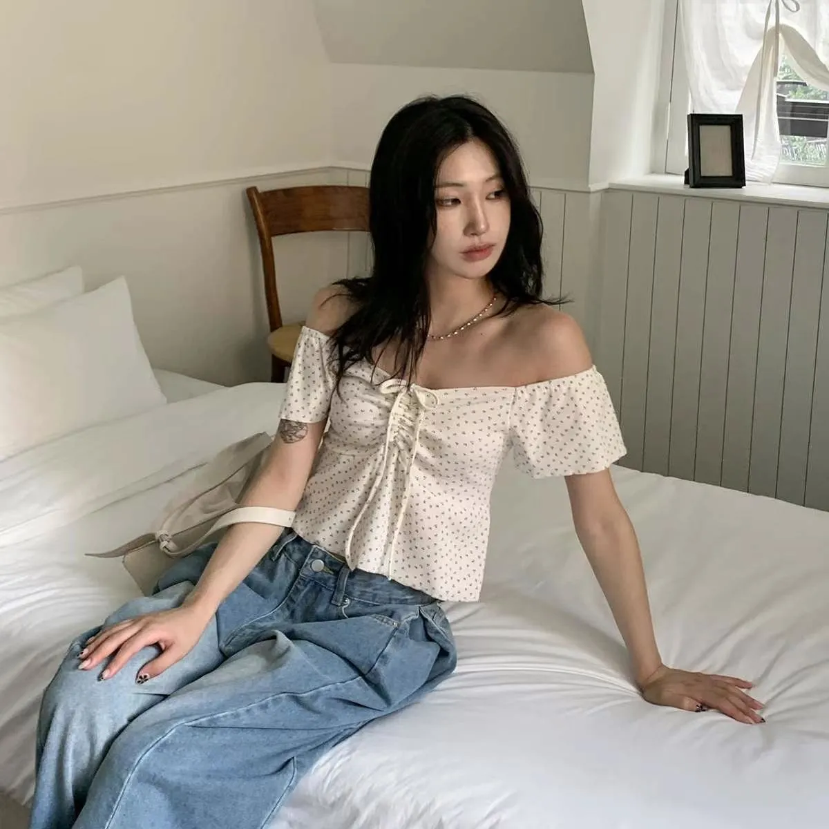 正韓碎花胸前綁帶小傘擺上衣