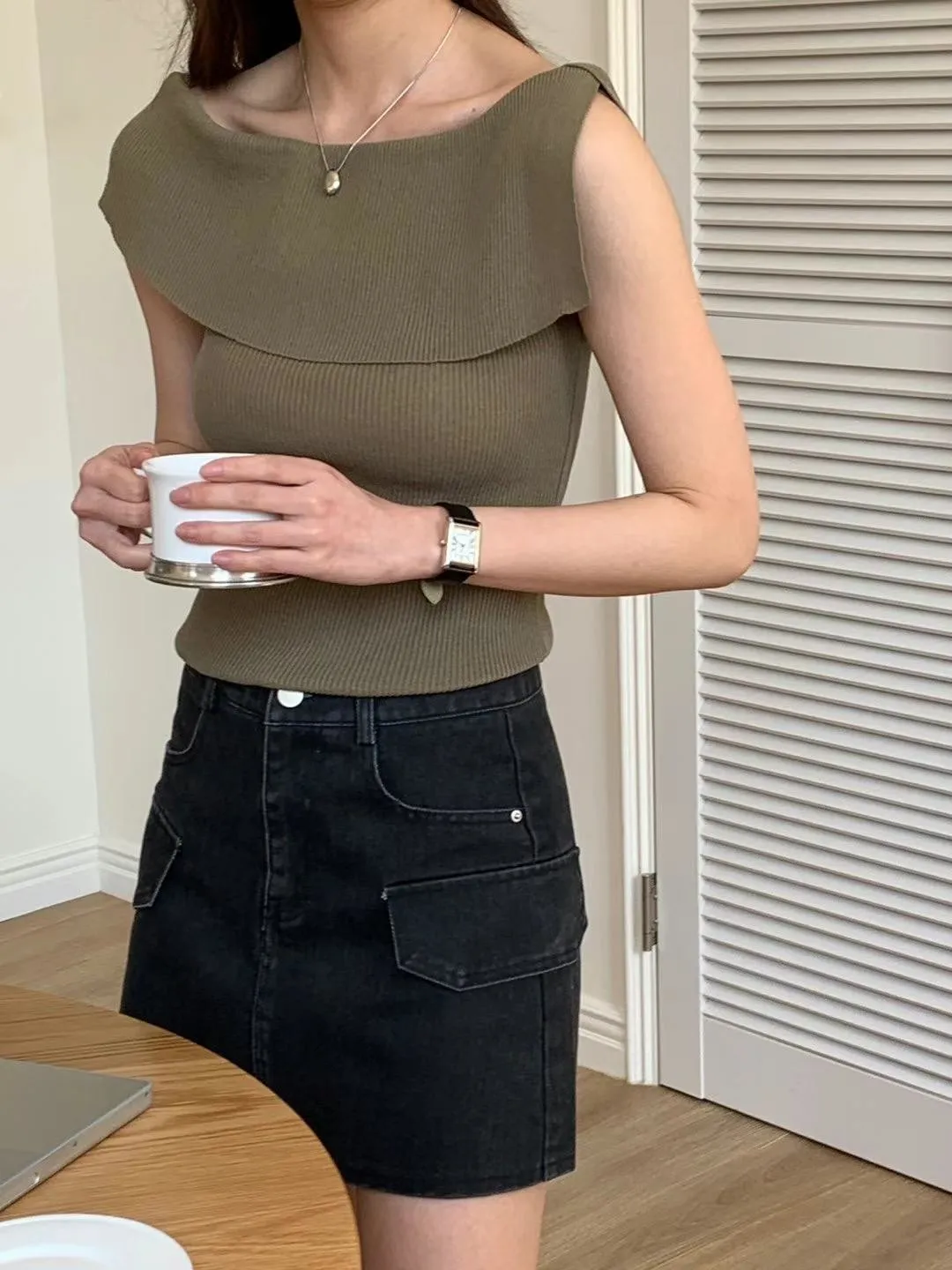 正韓亞麻羅紋針織一字領