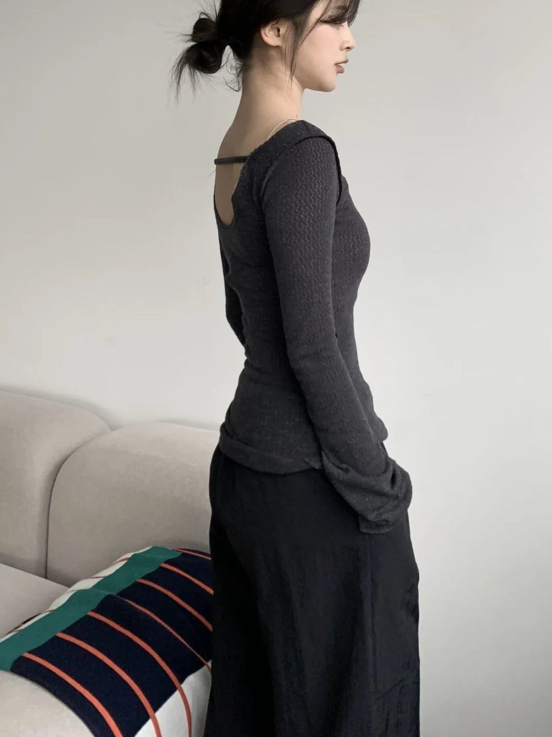 正韓透膚露背線條上衣