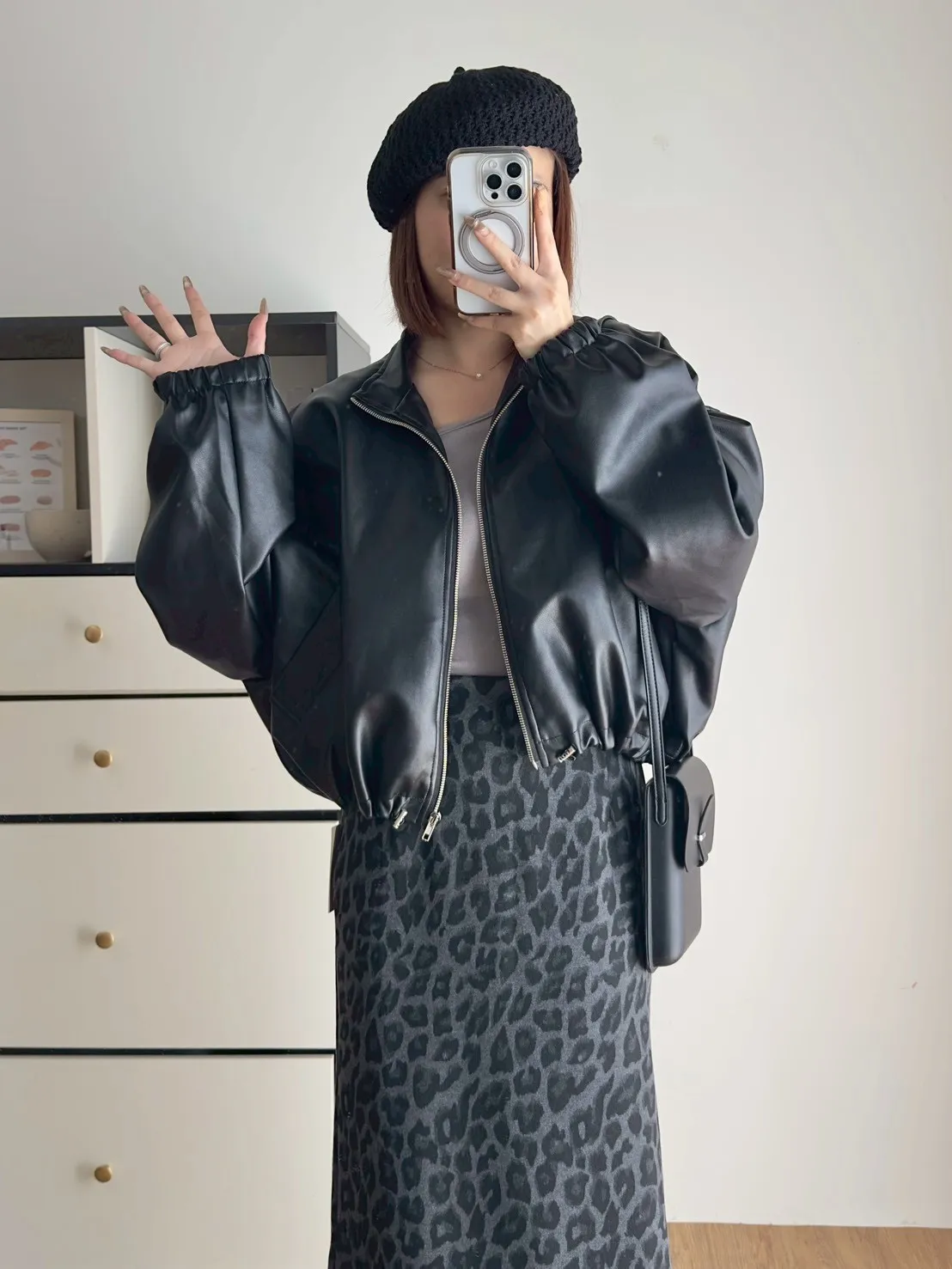 立領皮革拉鍊外套