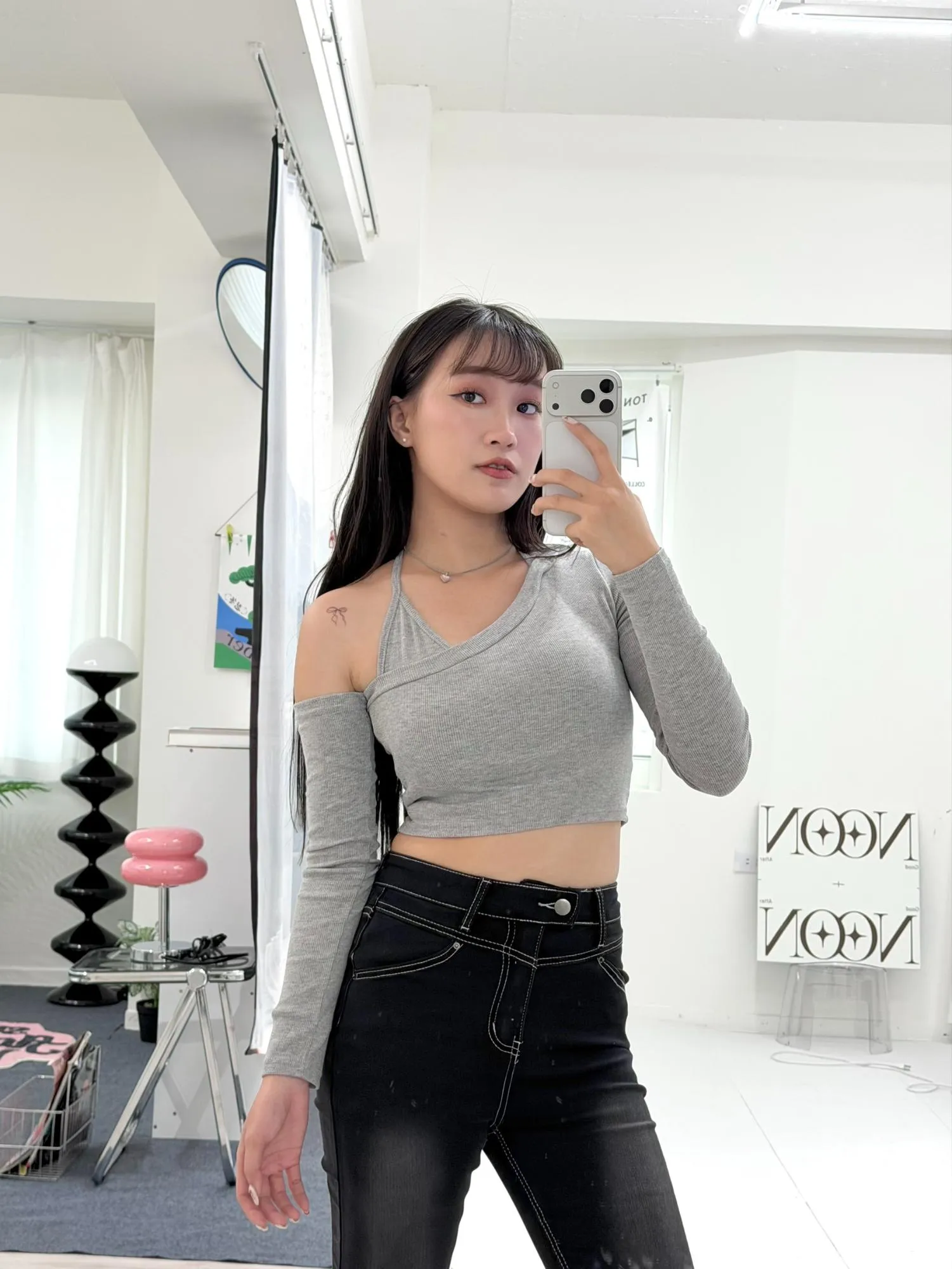 假兩件內胸墊繞脖綁帶上衣