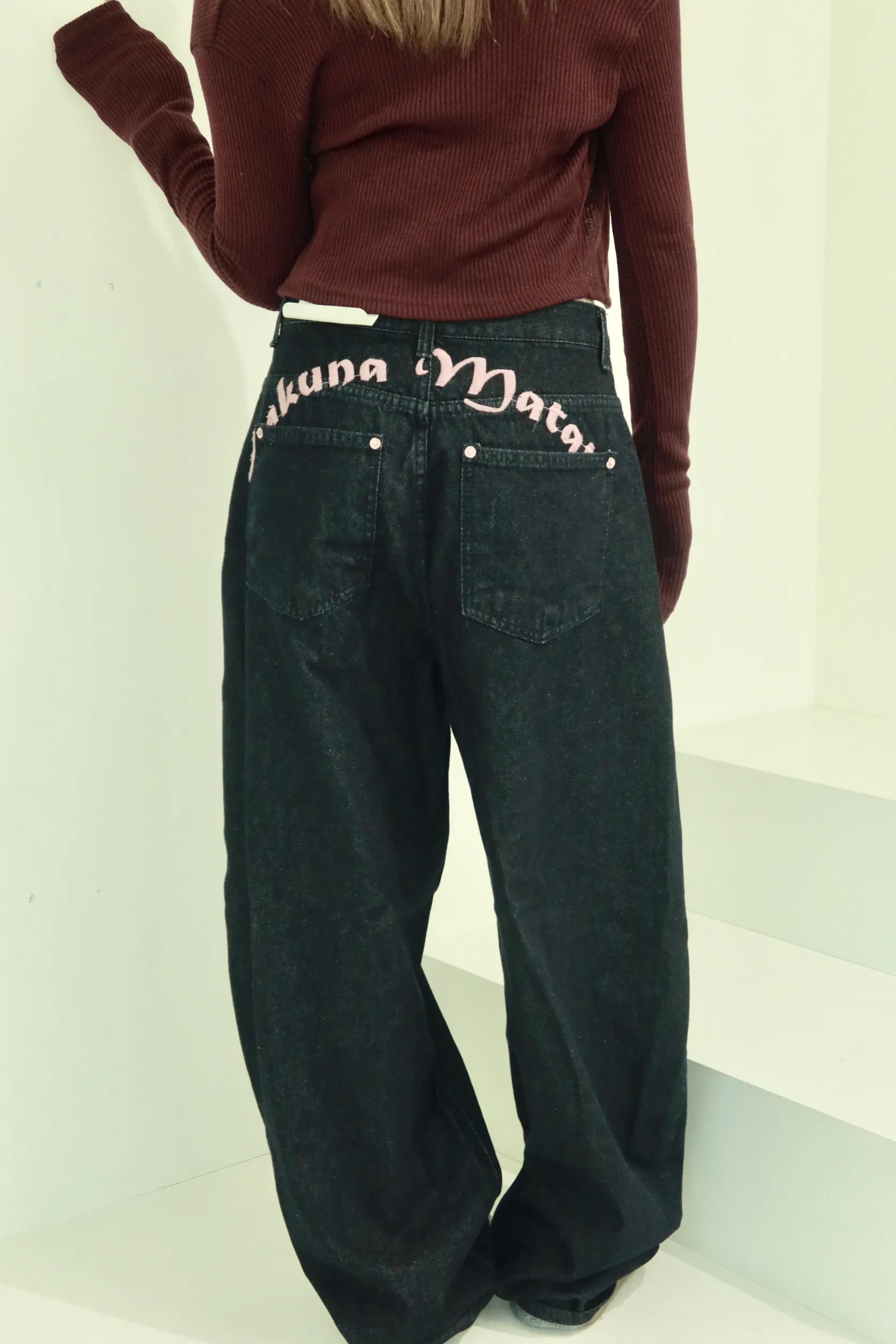 正韓黑粉刺繡氣球寬腿褲