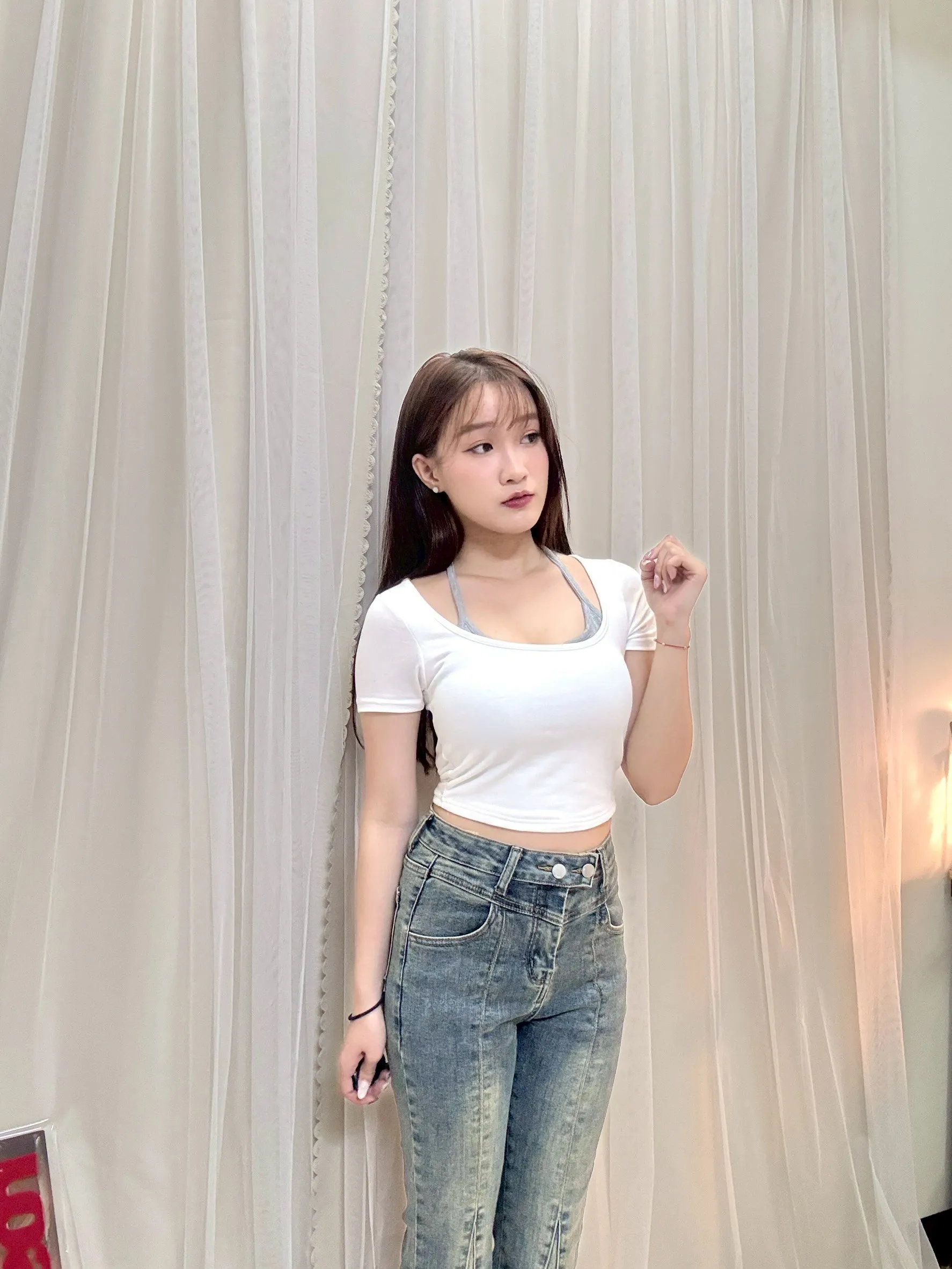 日常必備-假兩件繞脖帶杯上衣