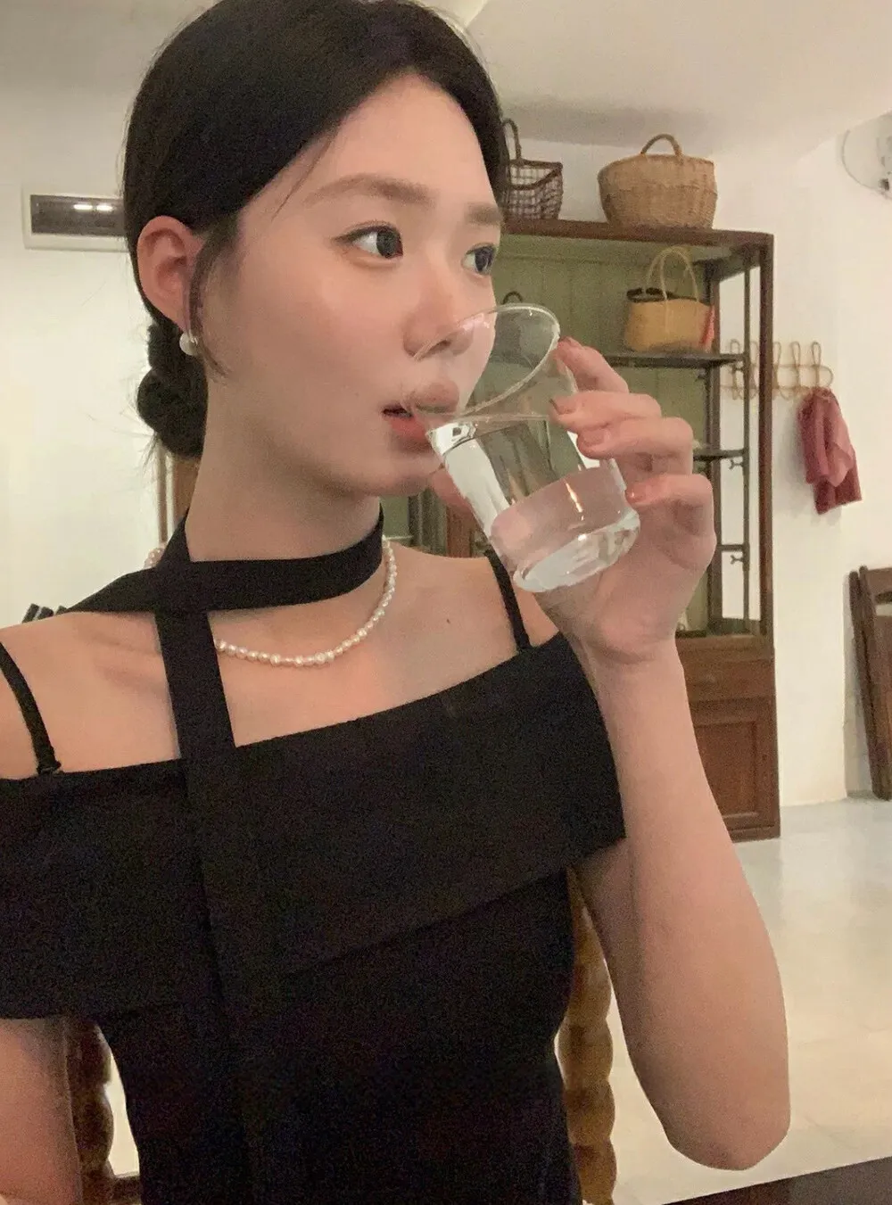 純欲掛脖一字肩