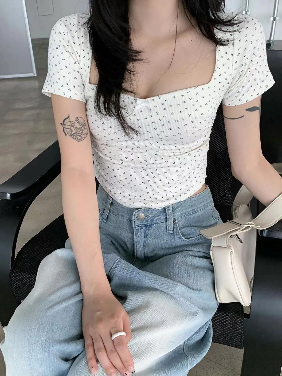 正韓 小碎花側邊縮腰上衣