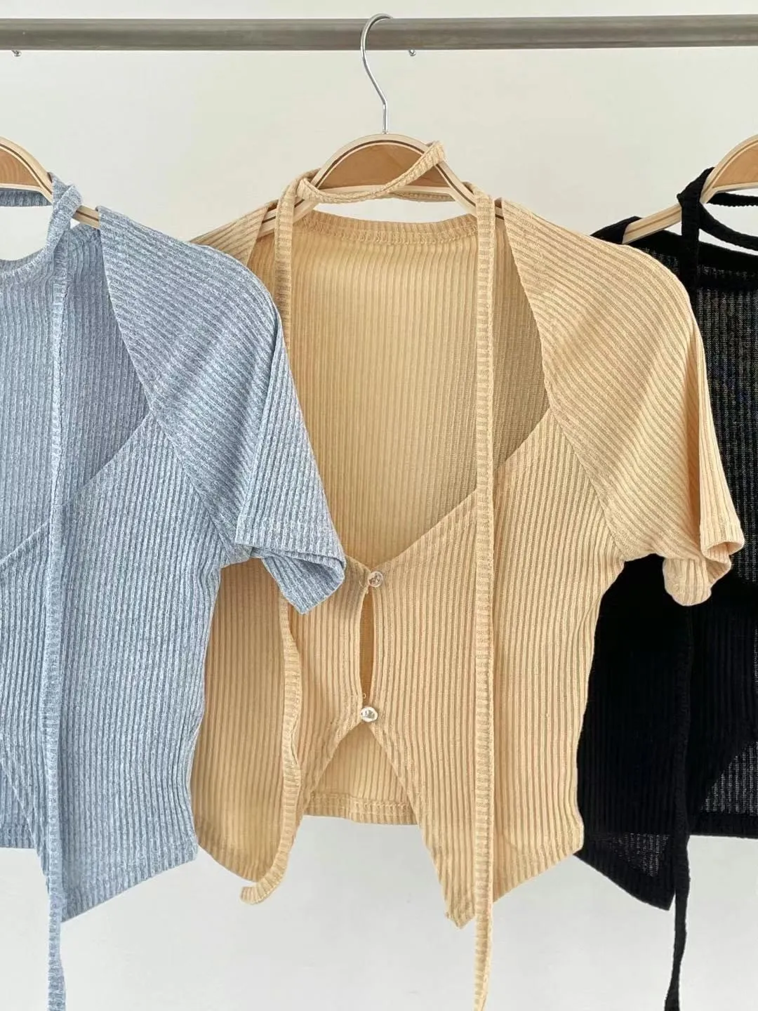 雙釦不規則附飄帶+背心套裝