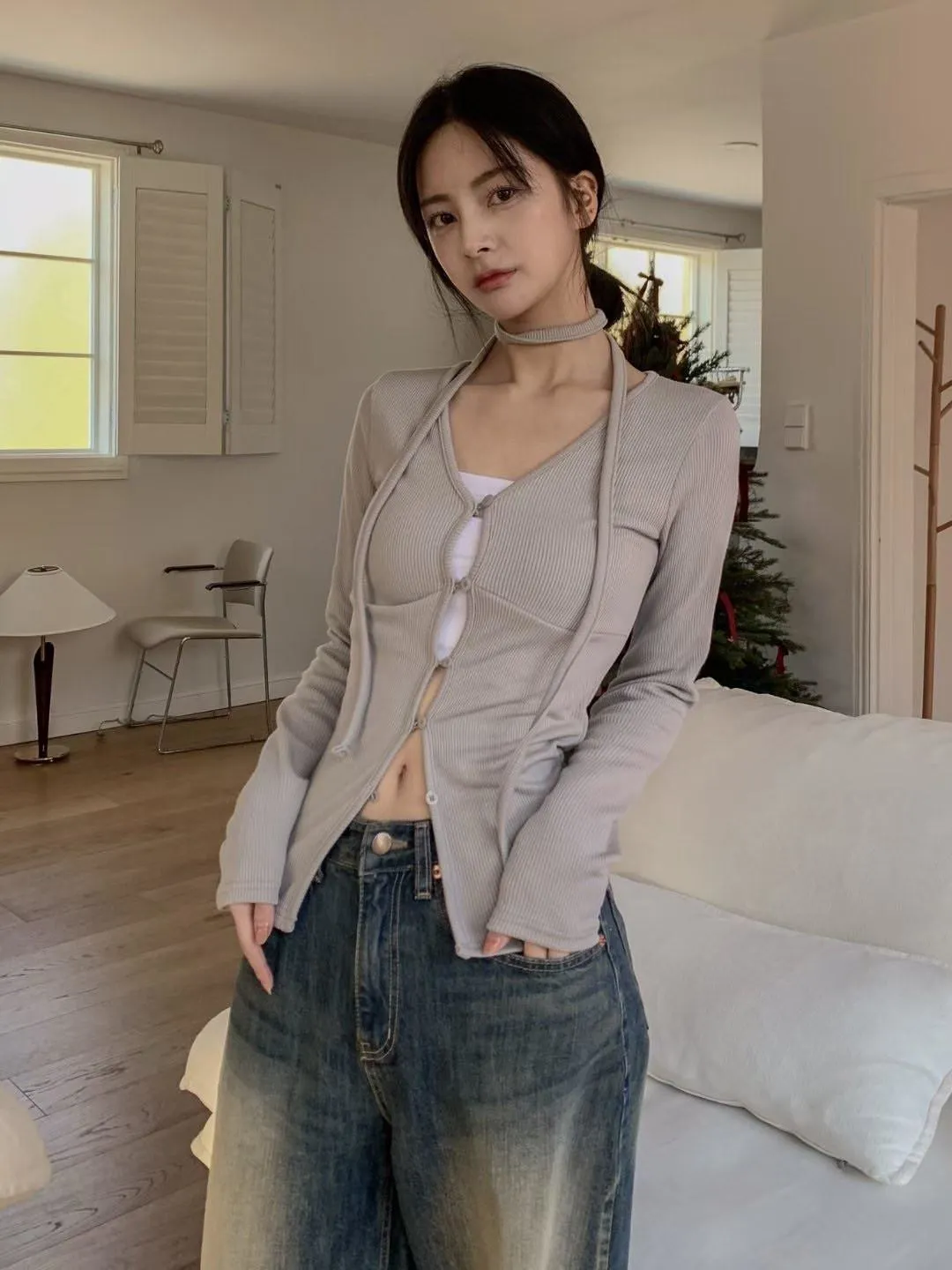 正韓排釦開衩附飄帶上衣