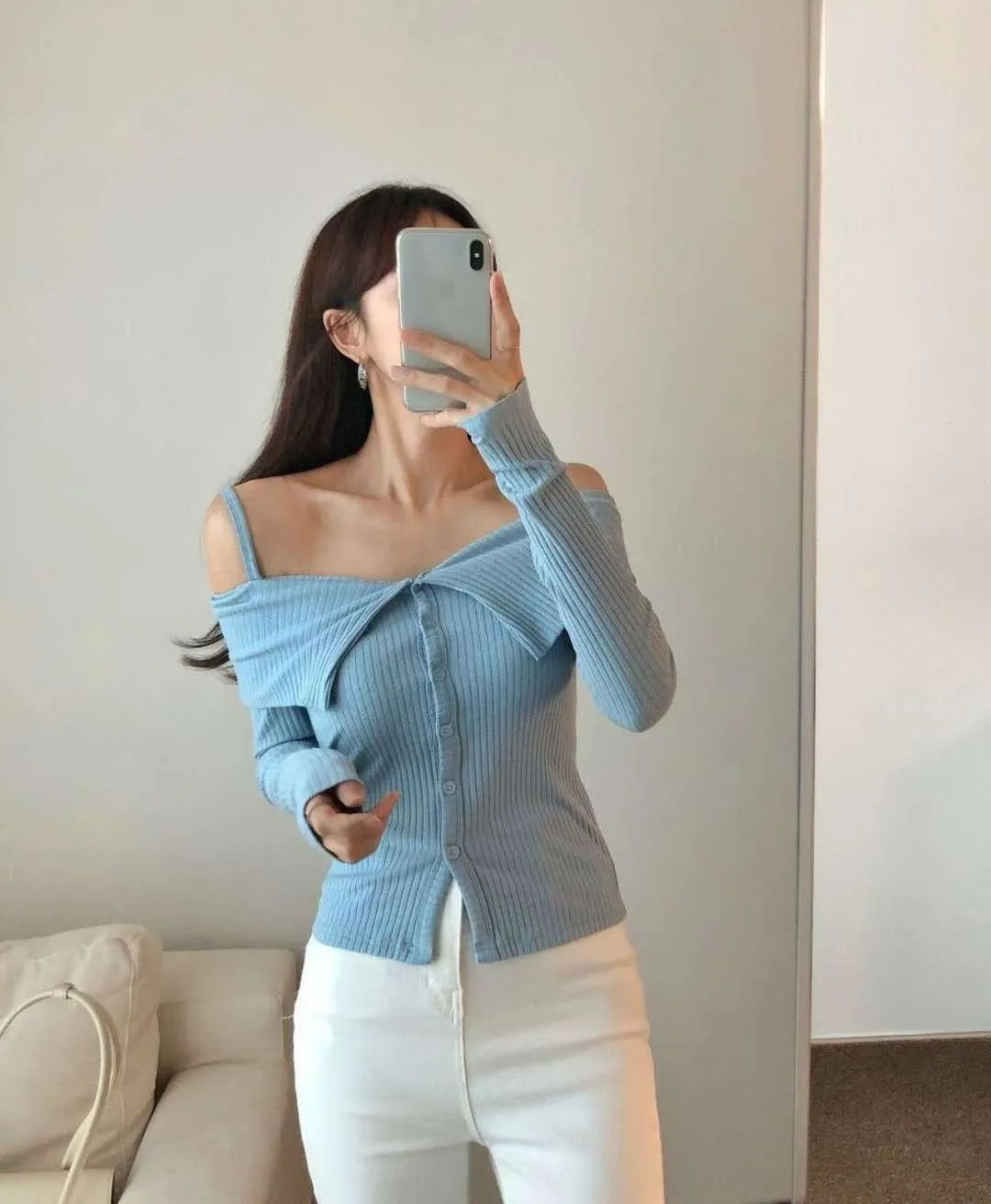 正韓翻領一字肩上衣