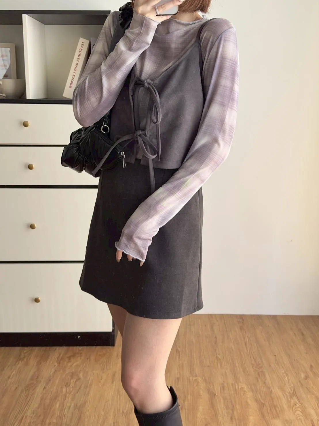 新面料雙格透紗打底衣