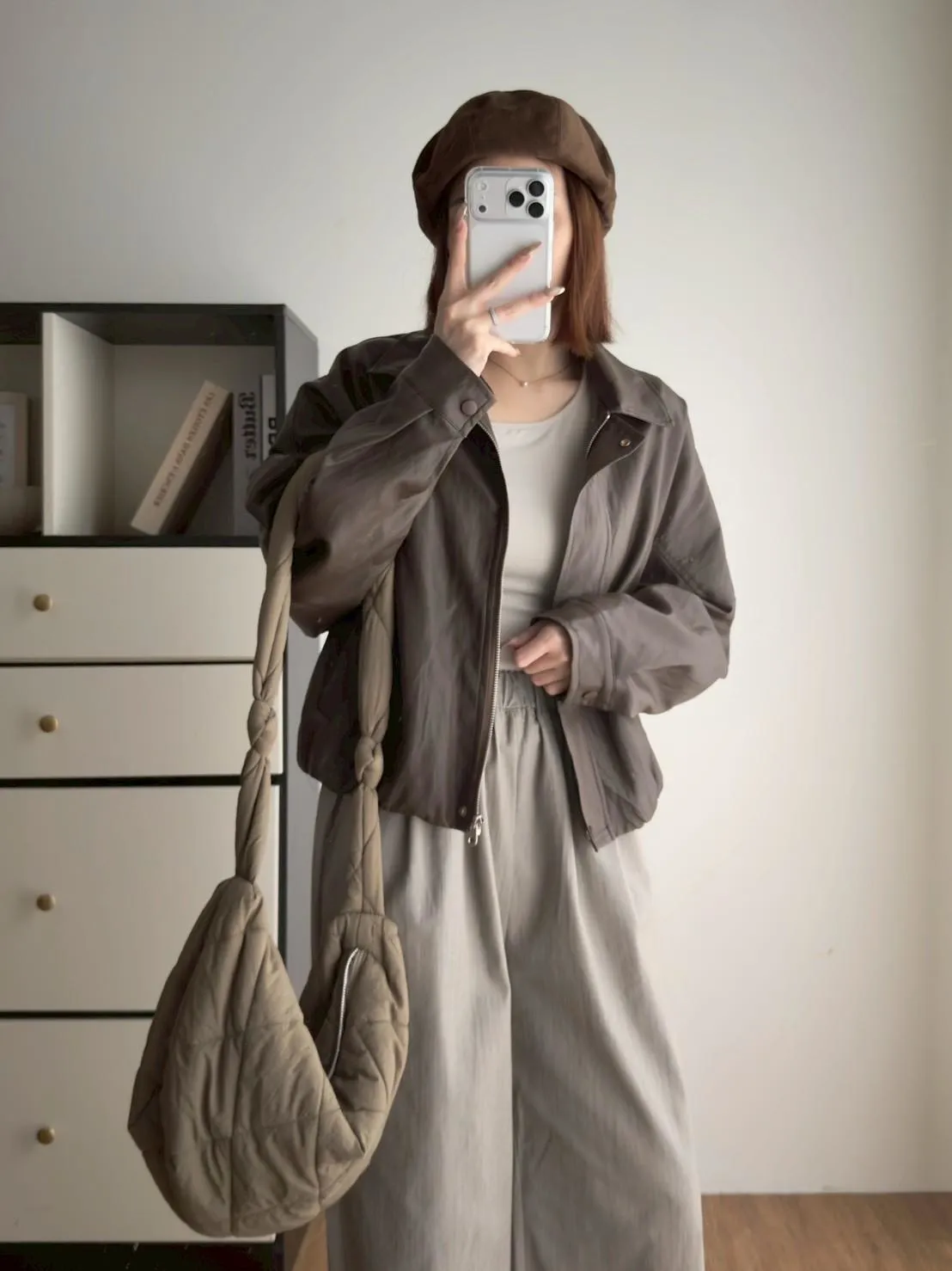 翻領拉鍊皮外套