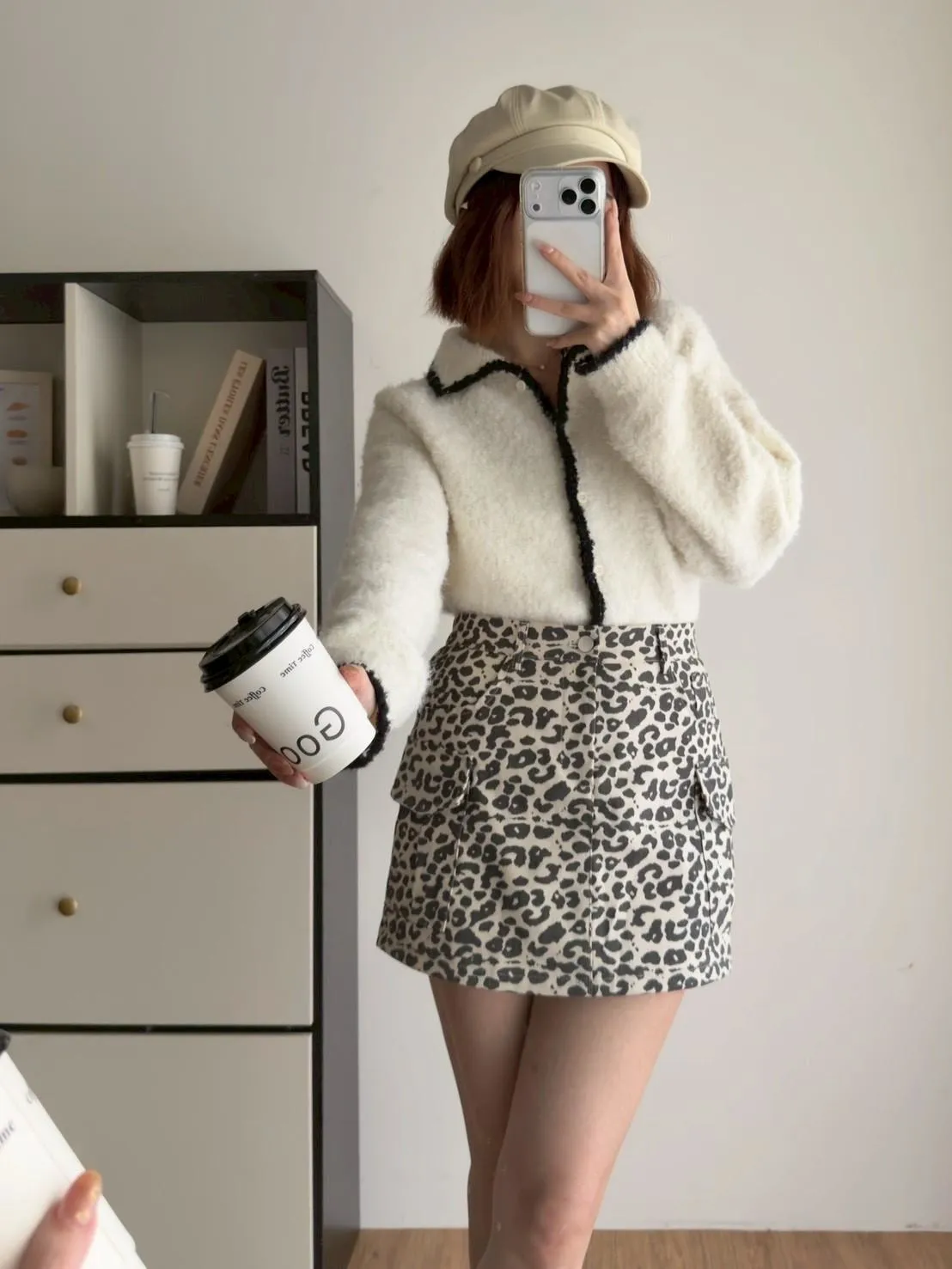 撞色邊娃娃領毛衣