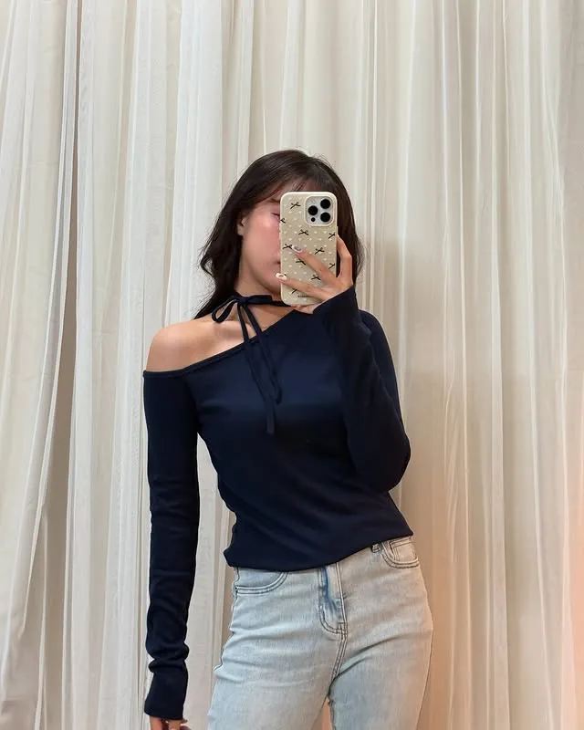 正韓不對稱露單斜肩顯瘦長綁帶掛脖上衣