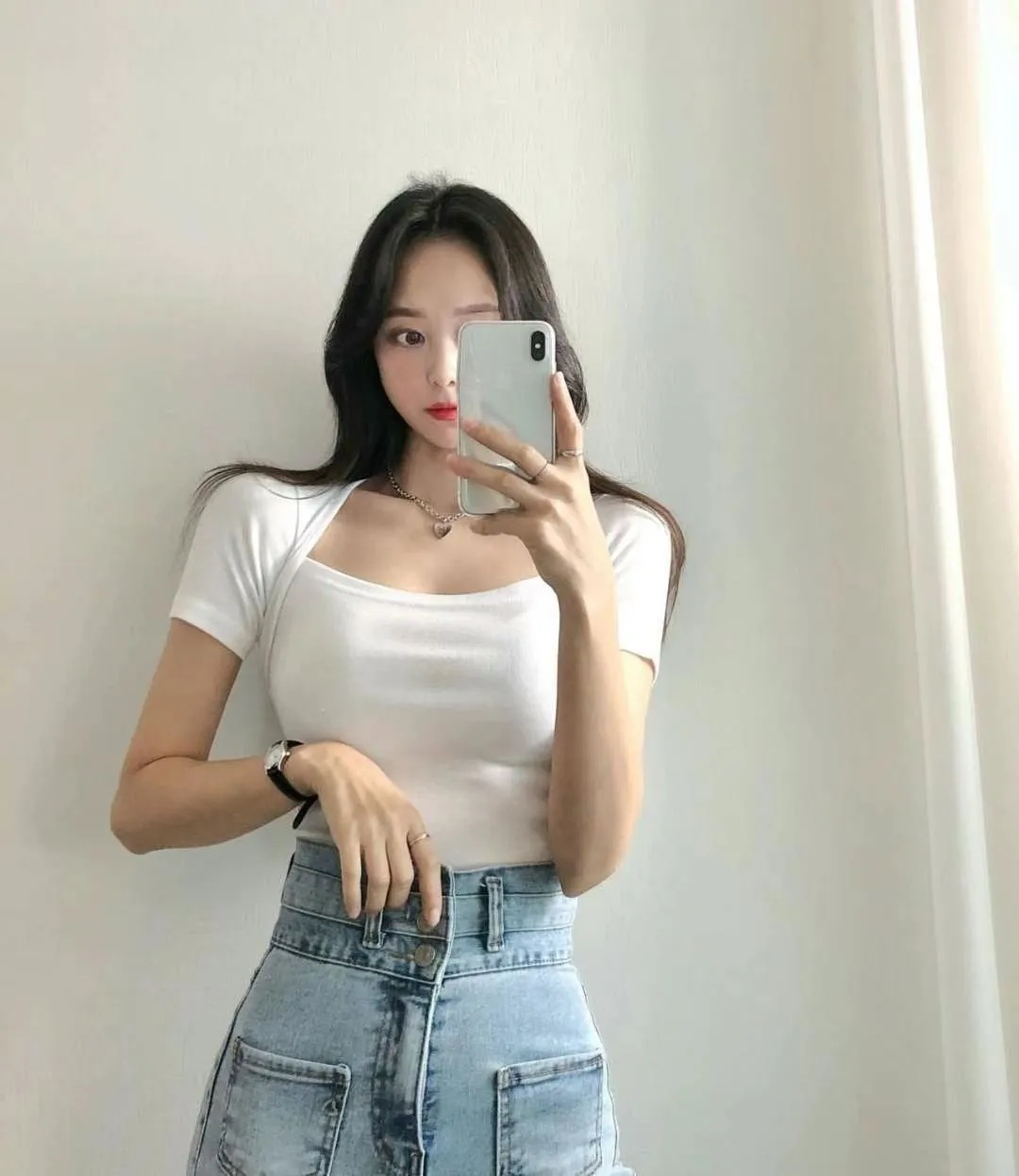 正韓方圓領露鎖骨顯瘦上衣