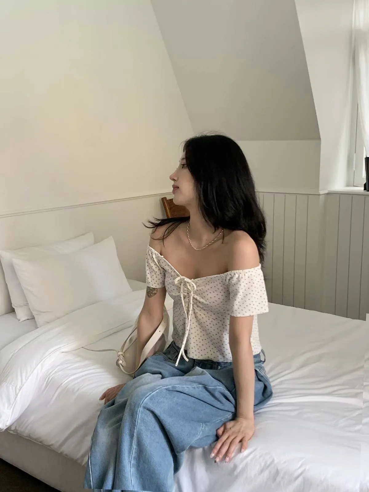 正韓碎花胸前綁帶小傘擺上衣