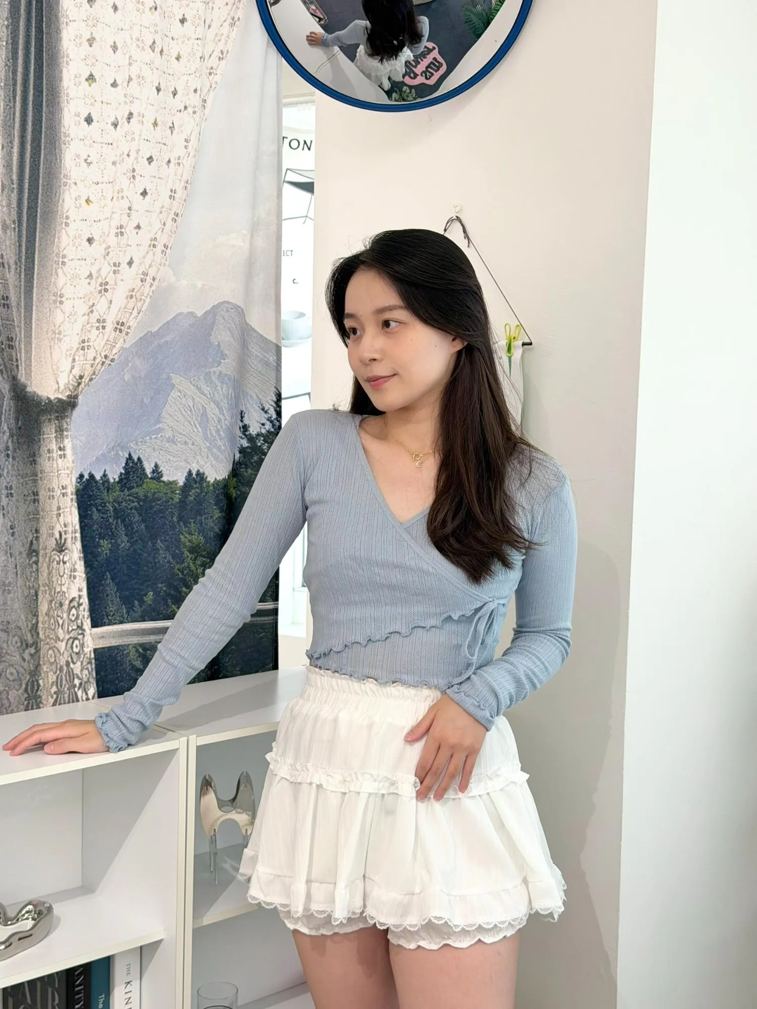 正韓修身短款蝴蝶結長袖上衣