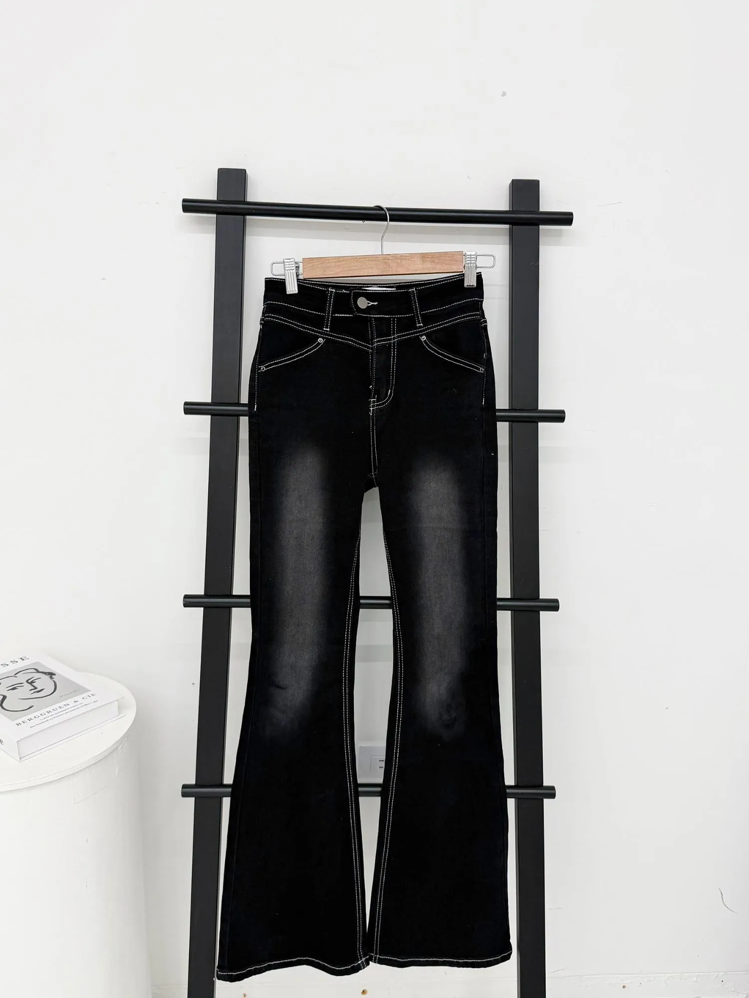 韓風高彈微喇叭牛仔褲