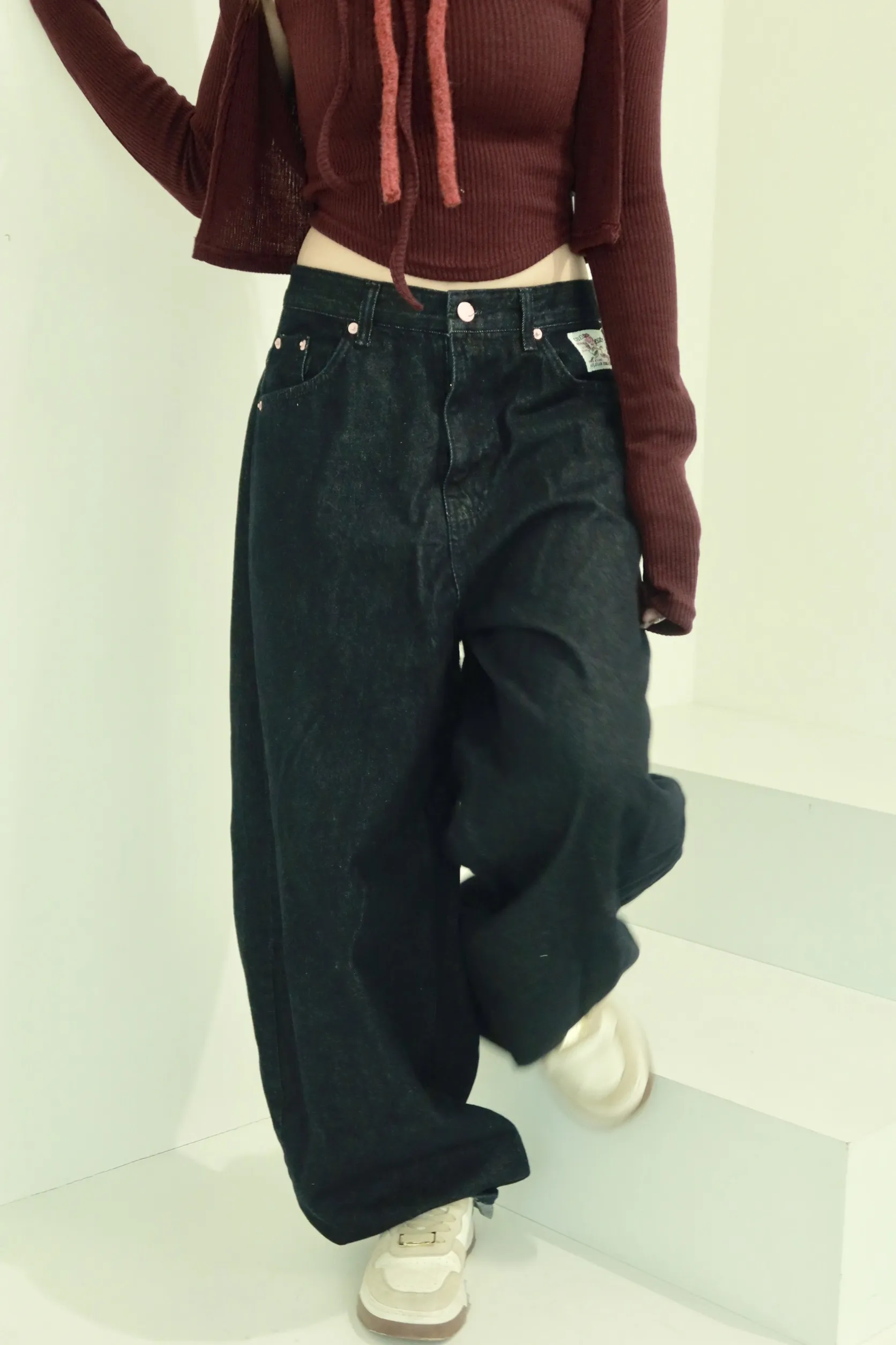 正韓黑粉刺繡氣球寬腿褲