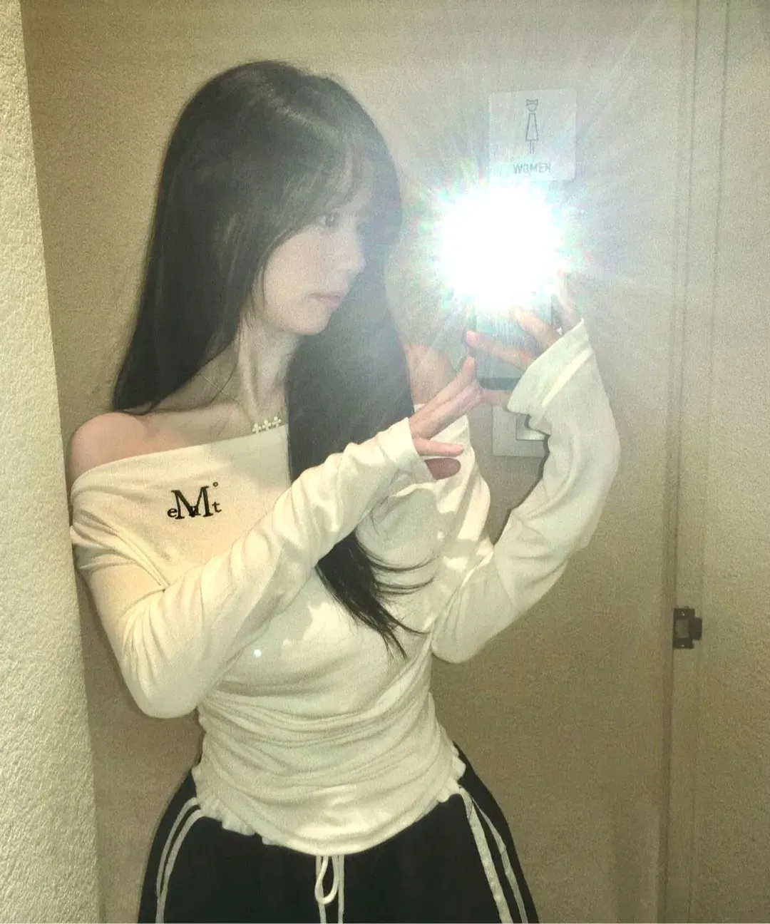 【預購】 MUCENT LIVRE OFF SHOULDER UNBALANCE LONG SLEEVE T  熱銷款側皺 一字領 斜領上衣