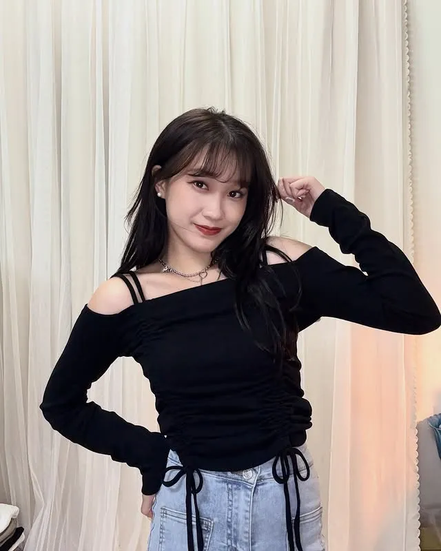 正韓浪漫褶皺肩帶芭蕾衣