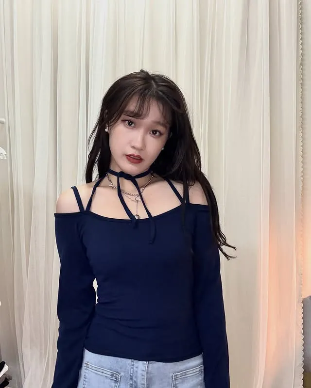 正韓芭蕾風格掛脖踢恤