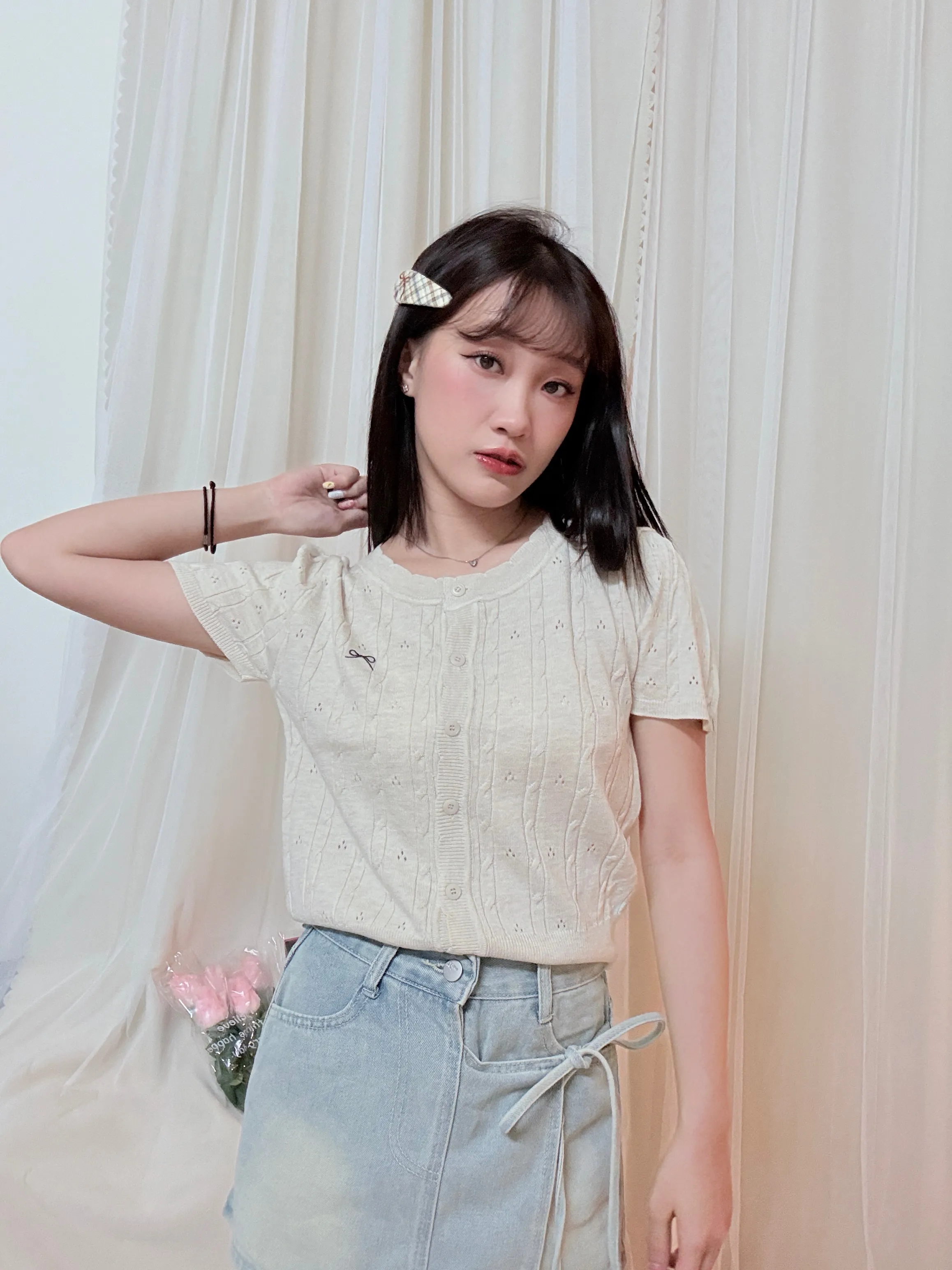 溫柔氣質-韓系鏤空針織蝴蝶結刺繡上衣