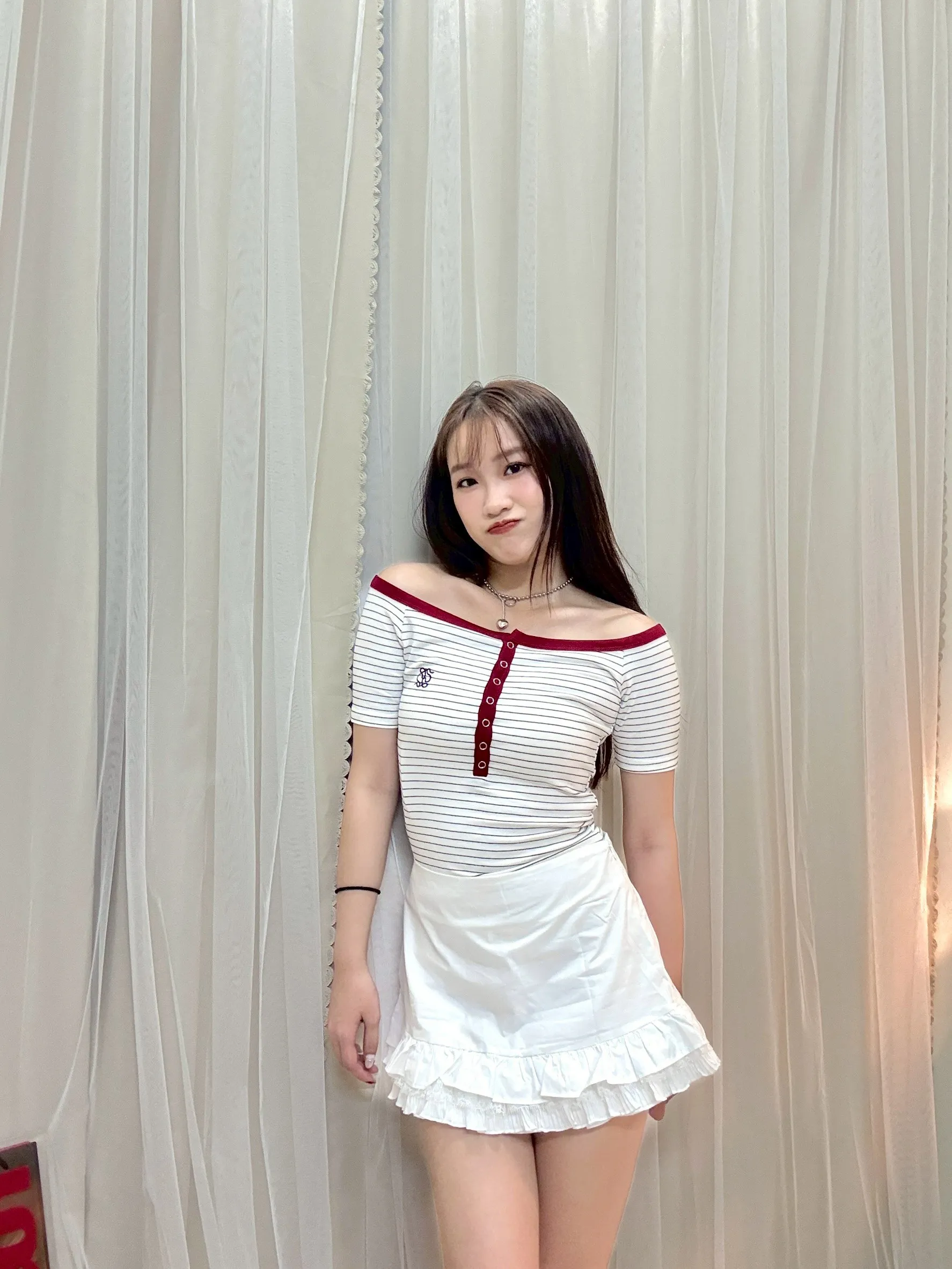 美式復古-復古撞色條紋一字領短T