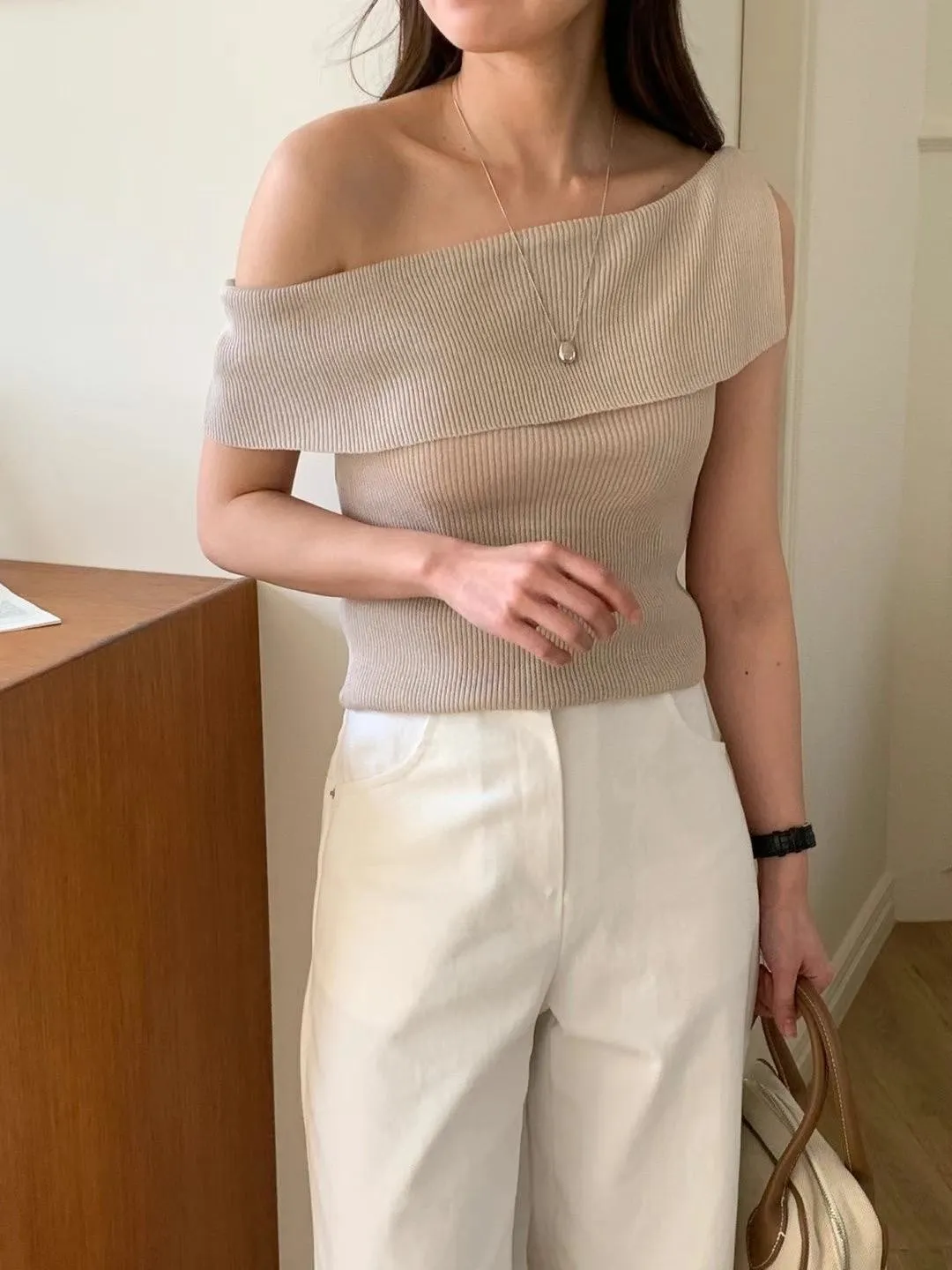 正韓亞麻羅紋針織一字領