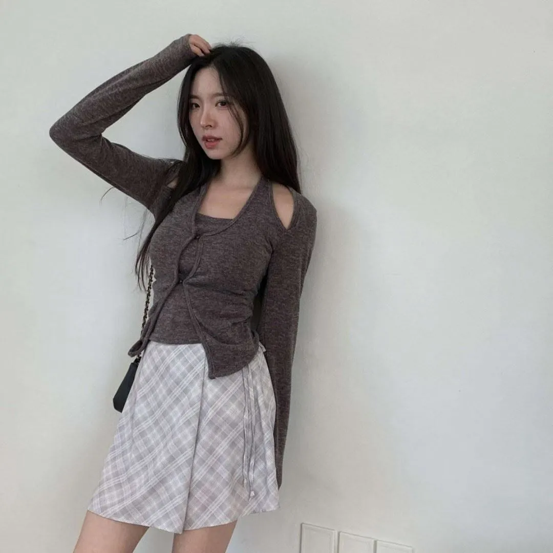 正韓掛脖針織鈕扣假兩件上衣