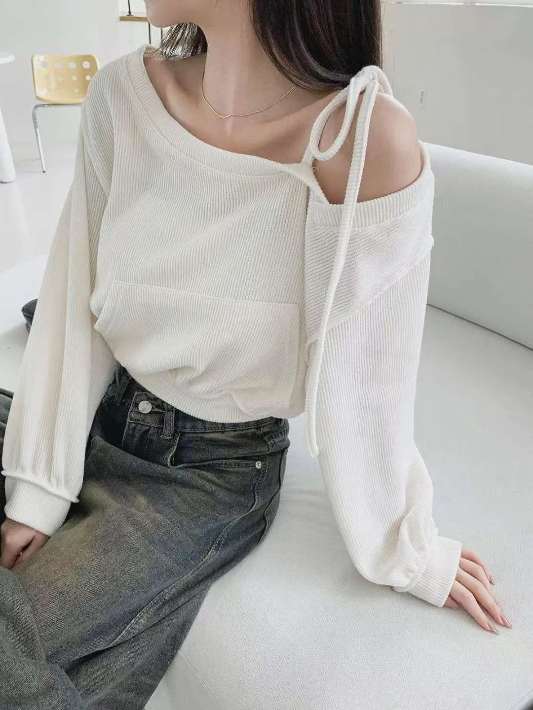 正韓露肩休閒大口袋上衣