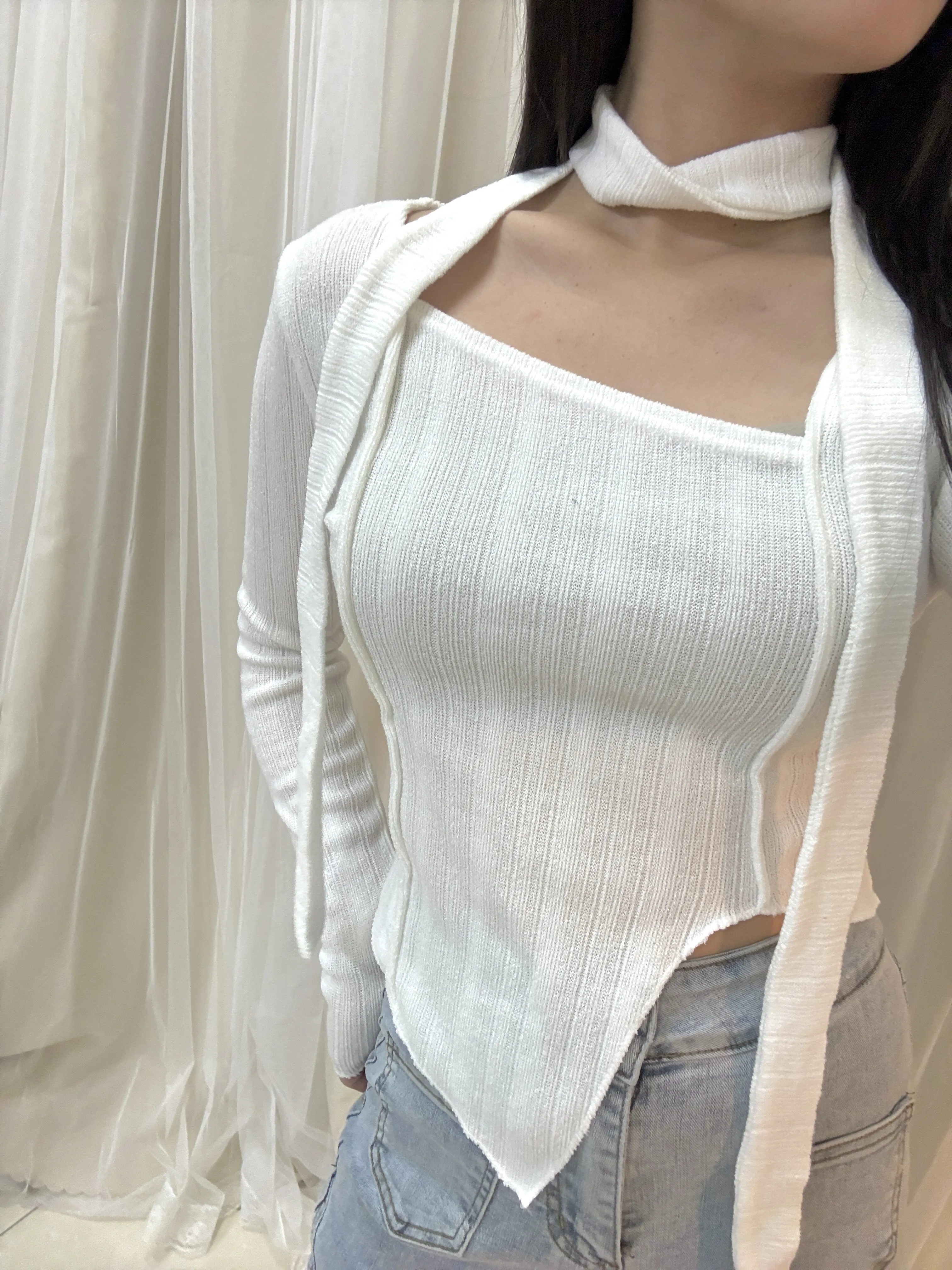 正韓-氣質溫柔掛脖不規則下擺上衣