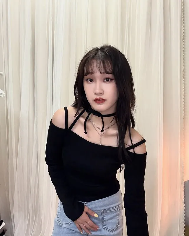 正韓芭蕾風格掛脖踢恤