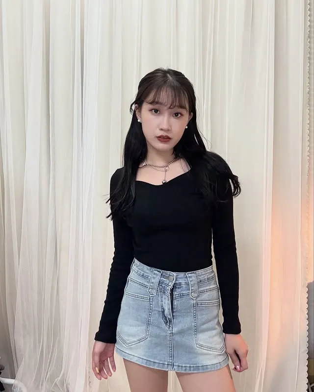 正韓心型領羅紋針織上衣