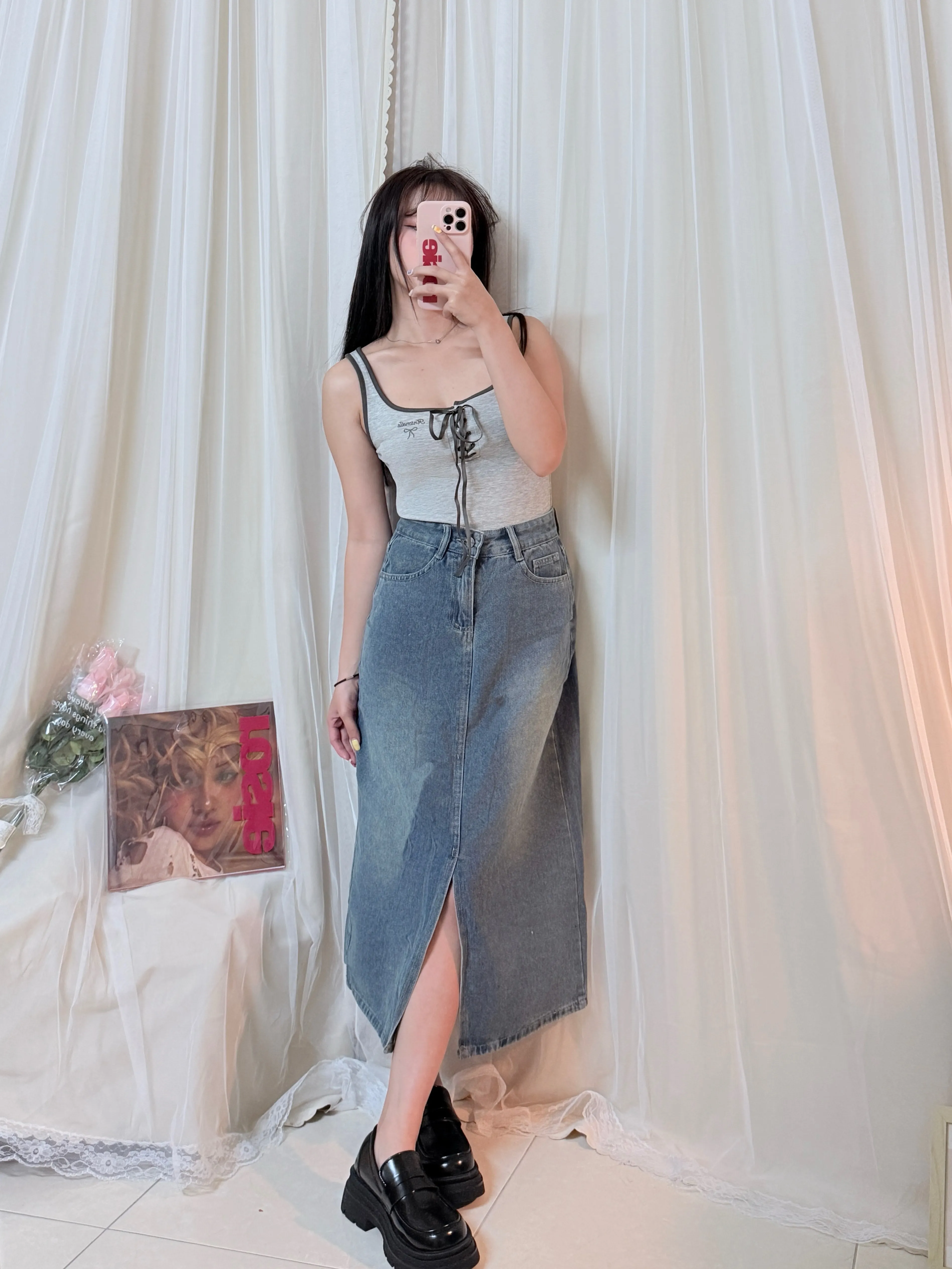 闆娘激推-質感超好撞色綁帶芭蕾刺繡背心