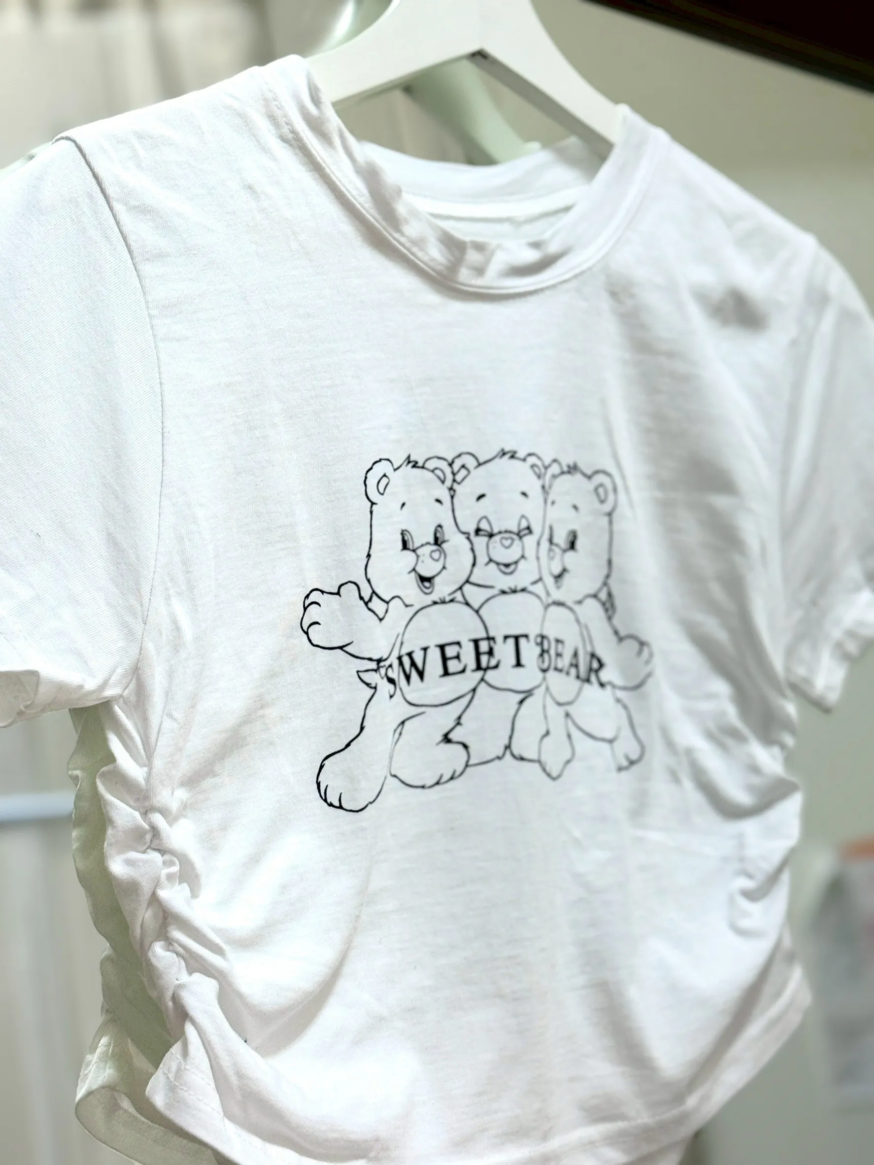 不透白T-正韓側抓皺彩虹熊上衣