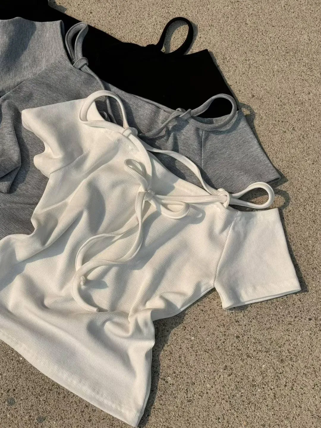 正韓 蝴蝶結一字領螺紋上衣