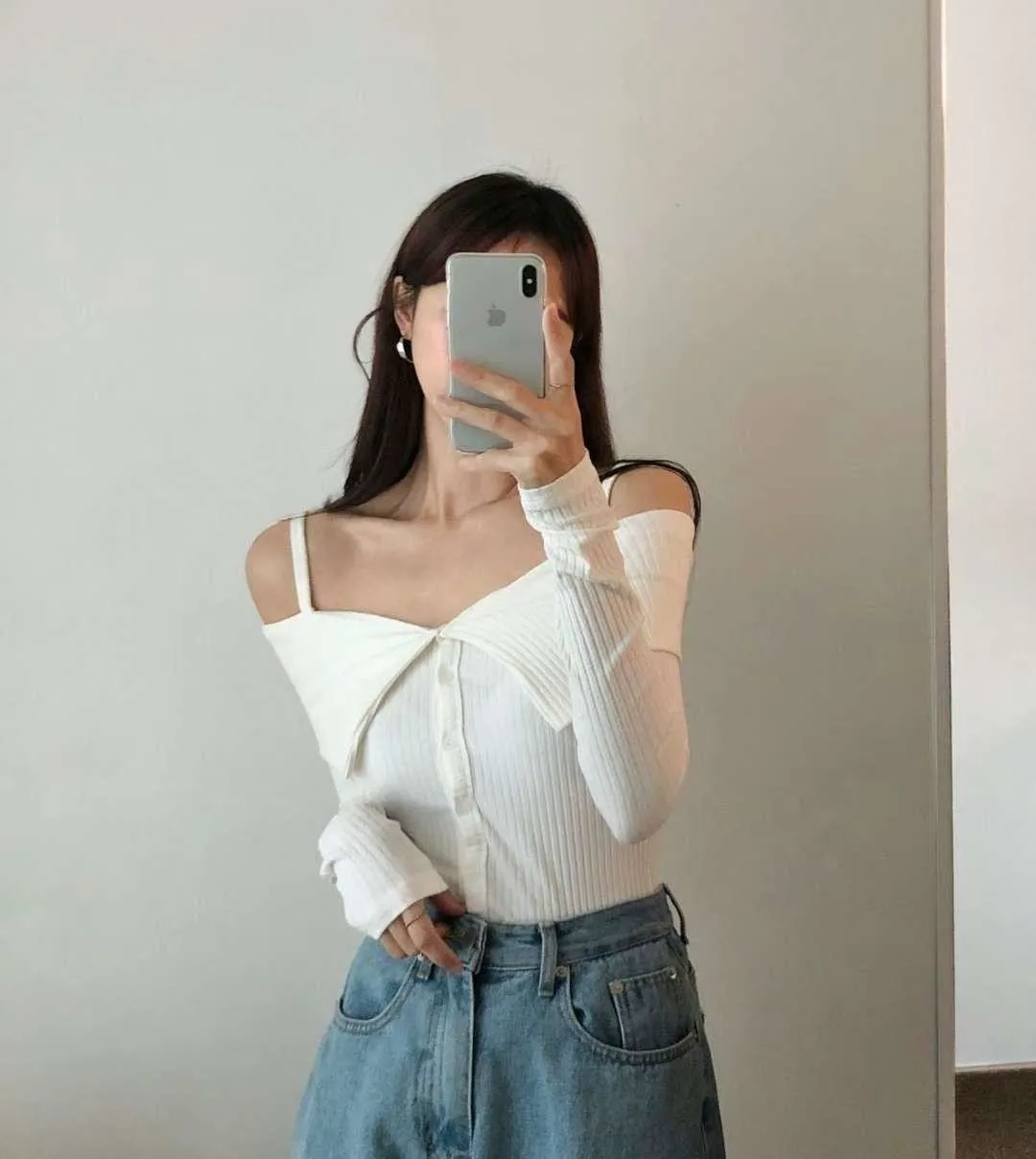 正韓翻領一字肩上衣