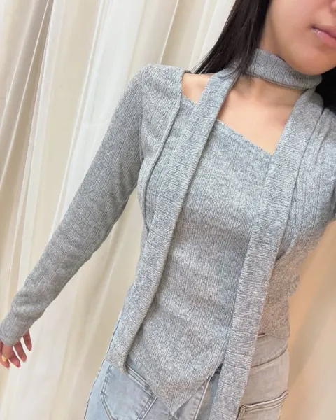 正韓氣質溫柔掛脖不規則下擺上衣