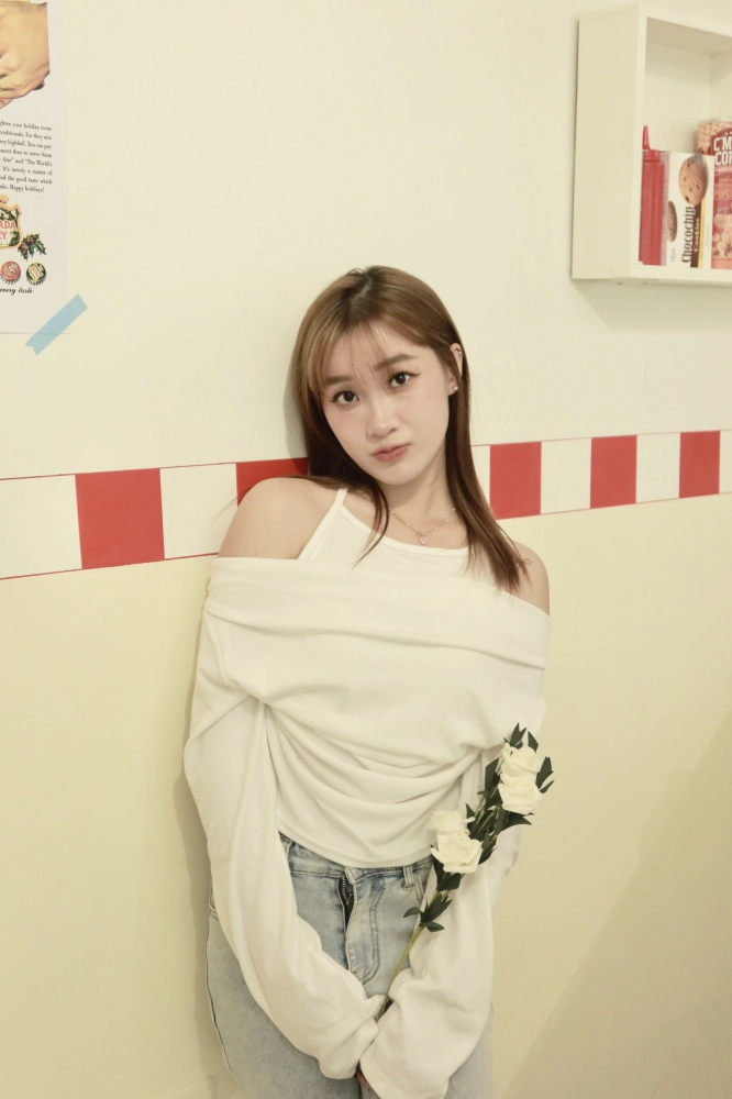 正韓無袖掛脖褶皺T恤