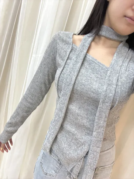 正韓-氣質溫柔掛脖不規則下擺上衣