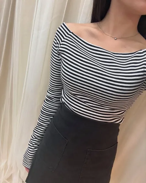 正韓條紋一字領修身上衣
