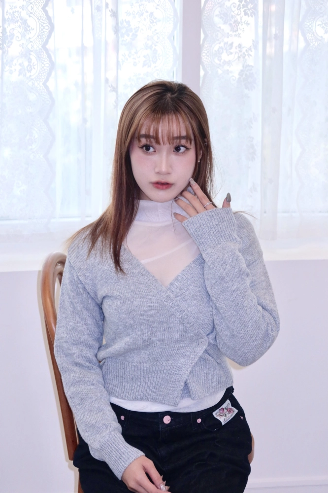 正韓羊毛端莊雙向蓬鬆開衫